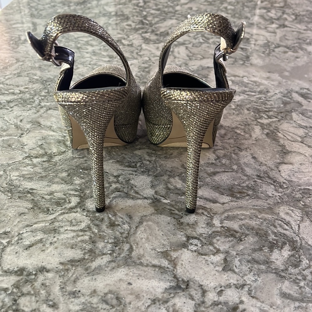 Nine West gold/silver 4in platform heels - Picture 5 of 9